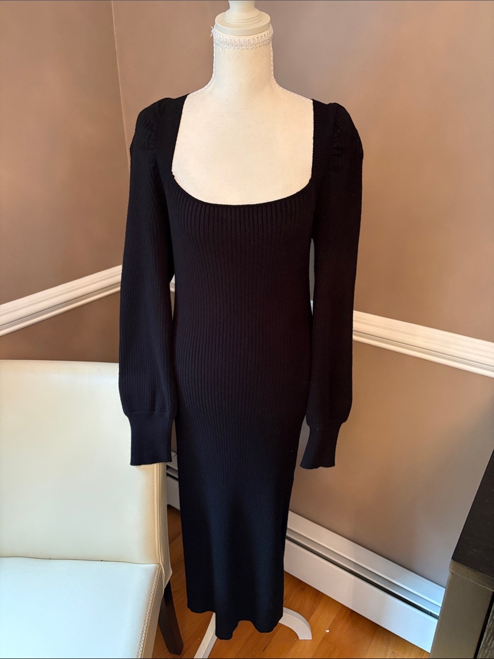 House of Harlow 1960 Black Ribbed Square-Neck Long Sleeve Dress